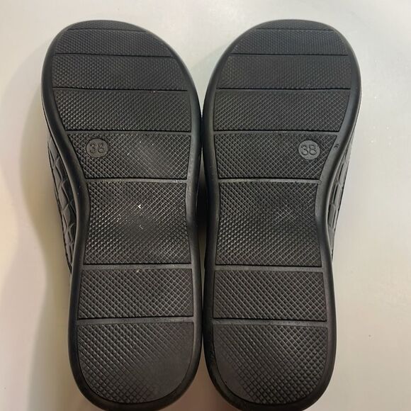 Instreet Womens Black Leather Slip On Alligator Pattern Shoes Sz 7.5 - Picture 9 of 13